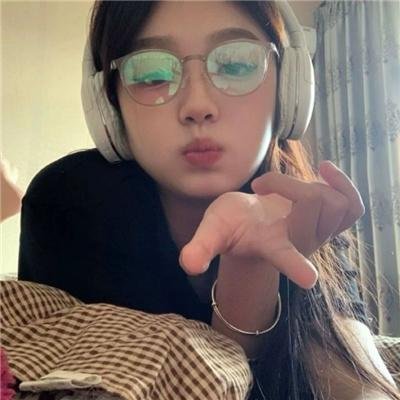 四片羽毛