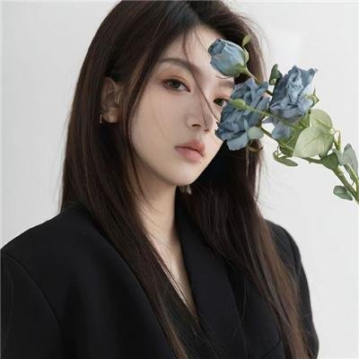 怪笑少女
