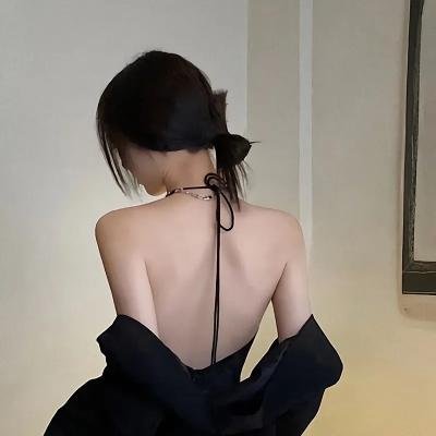 只能爱一个